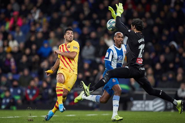 赵继伟20分周琦23+13 辽宁力克广东豪取8连胜