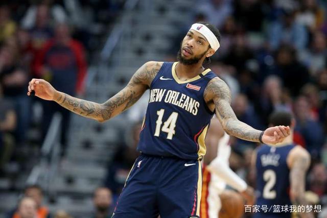 马菲奥向镜头做5比2手势 嘲讽皇马5比2不敌巴萨